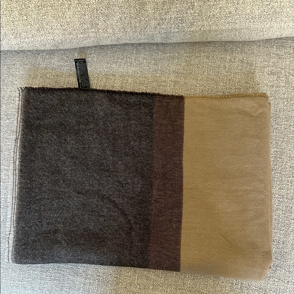 Zara neutral scarf